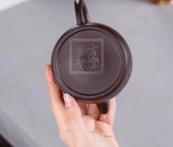 《秦權(quán)壺》